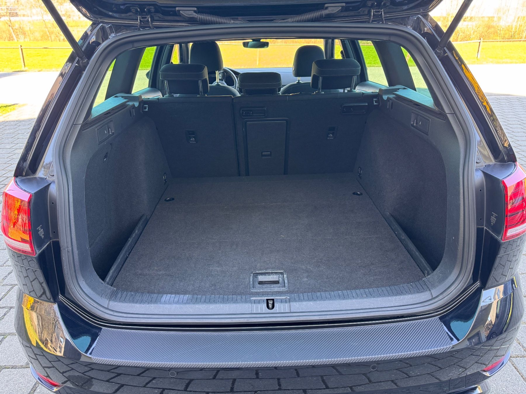 VW Automobili: VW Golf 7 R Variant 2.0 TSI – Usato da Ebnat-Kappel venduto da stifler8 6
