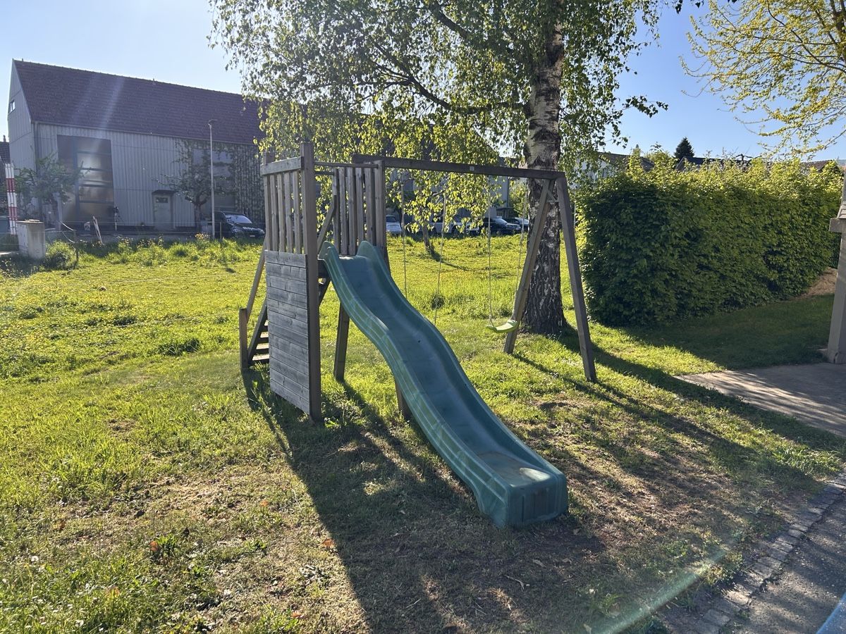 Altre altalene da giardino: Spielturm Kinderschauckel – Usato da Wolfwil venduto da Simco01 1
