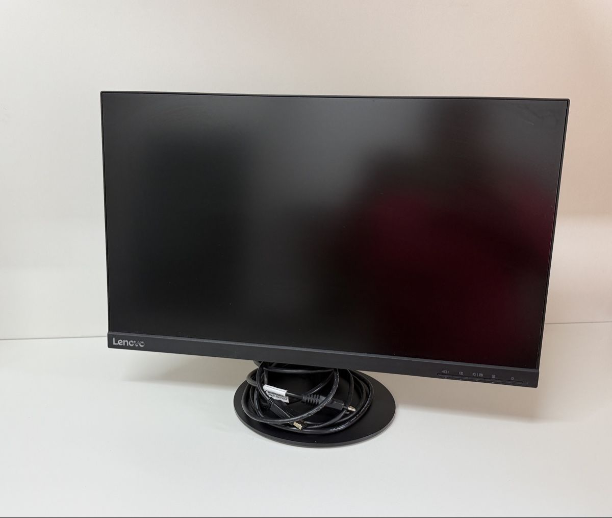 Lenovo Monitor: Flachbildschirm 24 Zoll HDMI – Nuovo (secondo la descrizione) da Gerlafingen venduto da sternrose