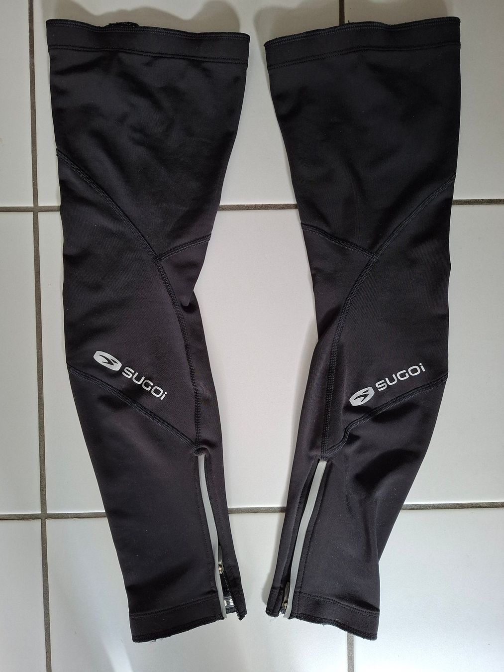 Hosen: Beinlinge Marke SUGOI, Gr. M. – Gebraucht aus Basel von emkbv