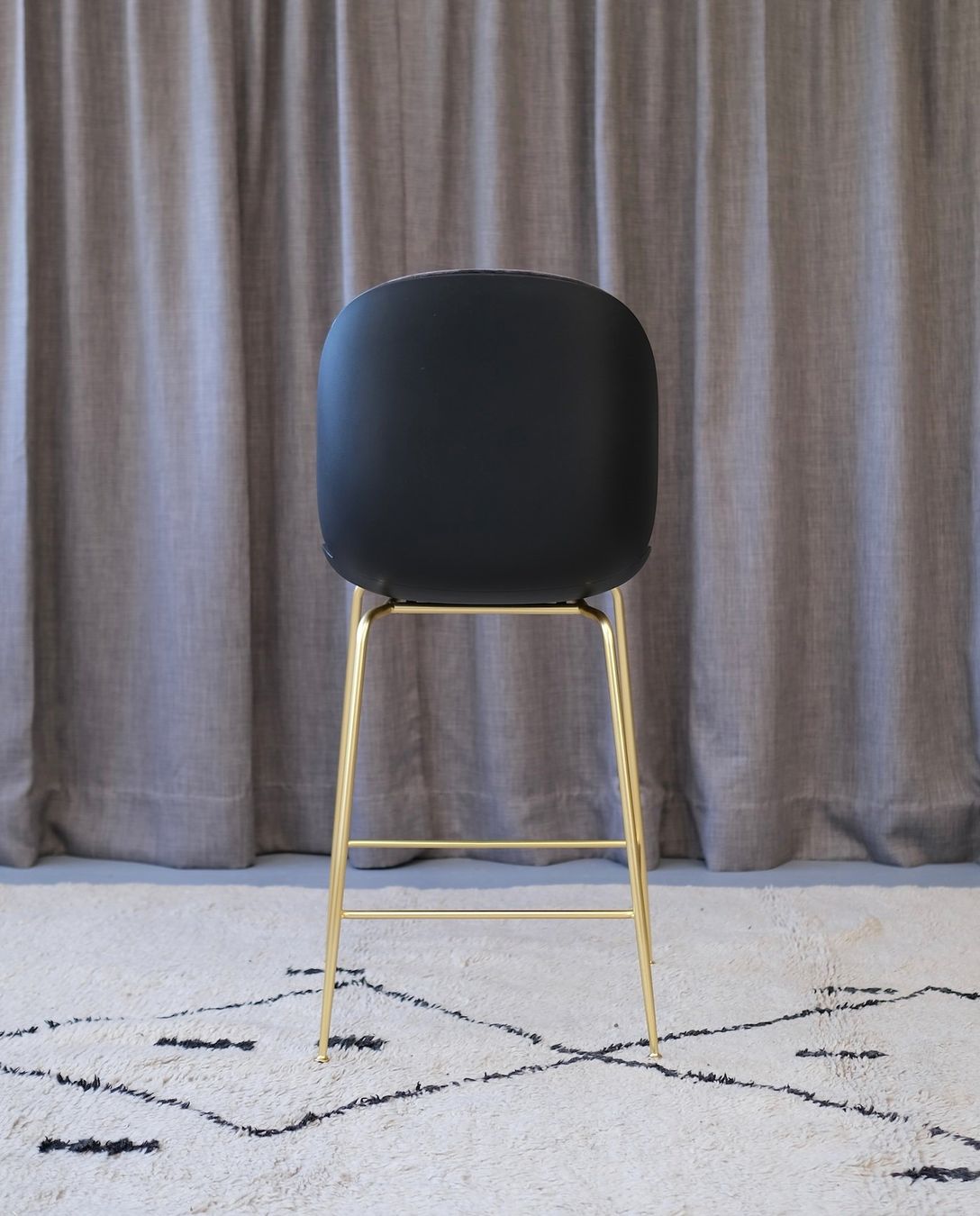 Gubi Sedie: Gubi Beetle Bar Chair – Usato da Bern venduto da Zmodern_CON 7