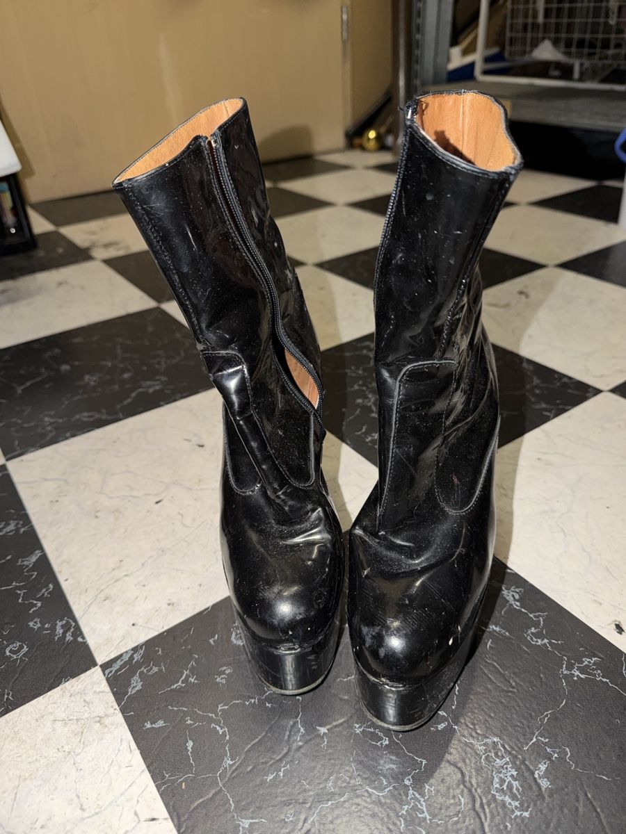 Scarpe da donna: Schwarze Plateau Stiefel, Gr. 36 – Usato da Zürich venduto da cmst