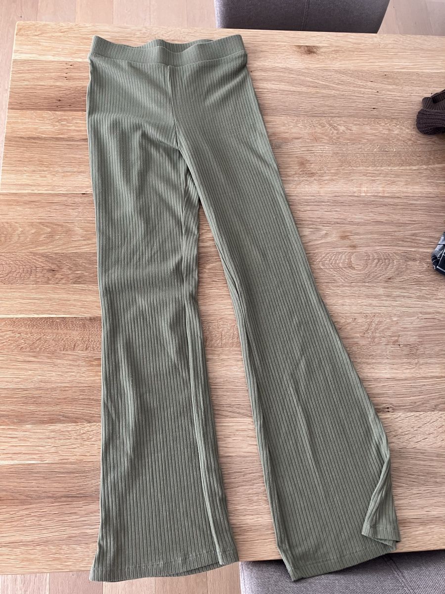 H&M Ensembles coordonnés: Mädchen Kleiderpaket Gr. 146/152 – D'occasion à Wattenwil par blackburry3025 5