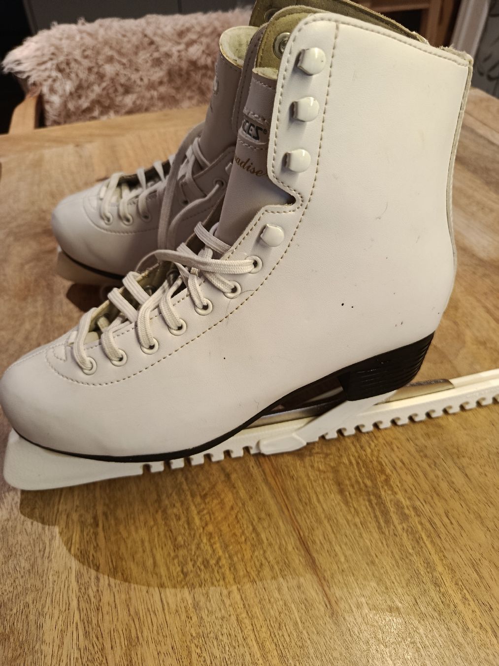 Pattini da ghiaccio: Schlittschuhe Roces Paradise Gr. 39 – Usato da Wattwil venduto da sunicheyenne 2