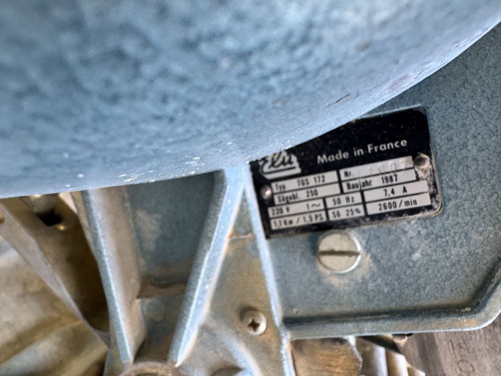 Scies: Fräse mit Rohrgestell – D'occasion à Unterägeri par Aegericars 3