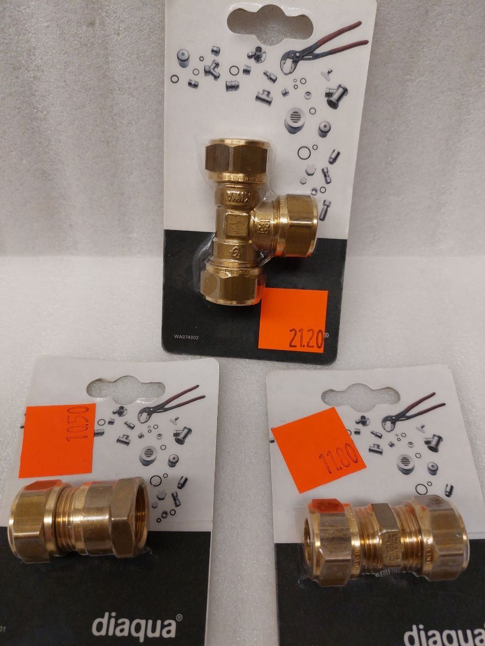 Rubinetteria: Raccords à compression en laiton, 15 mm, NEUFS – Nuovo e nell'imballaggio originale da Pambio Noranco venduto da Pol69