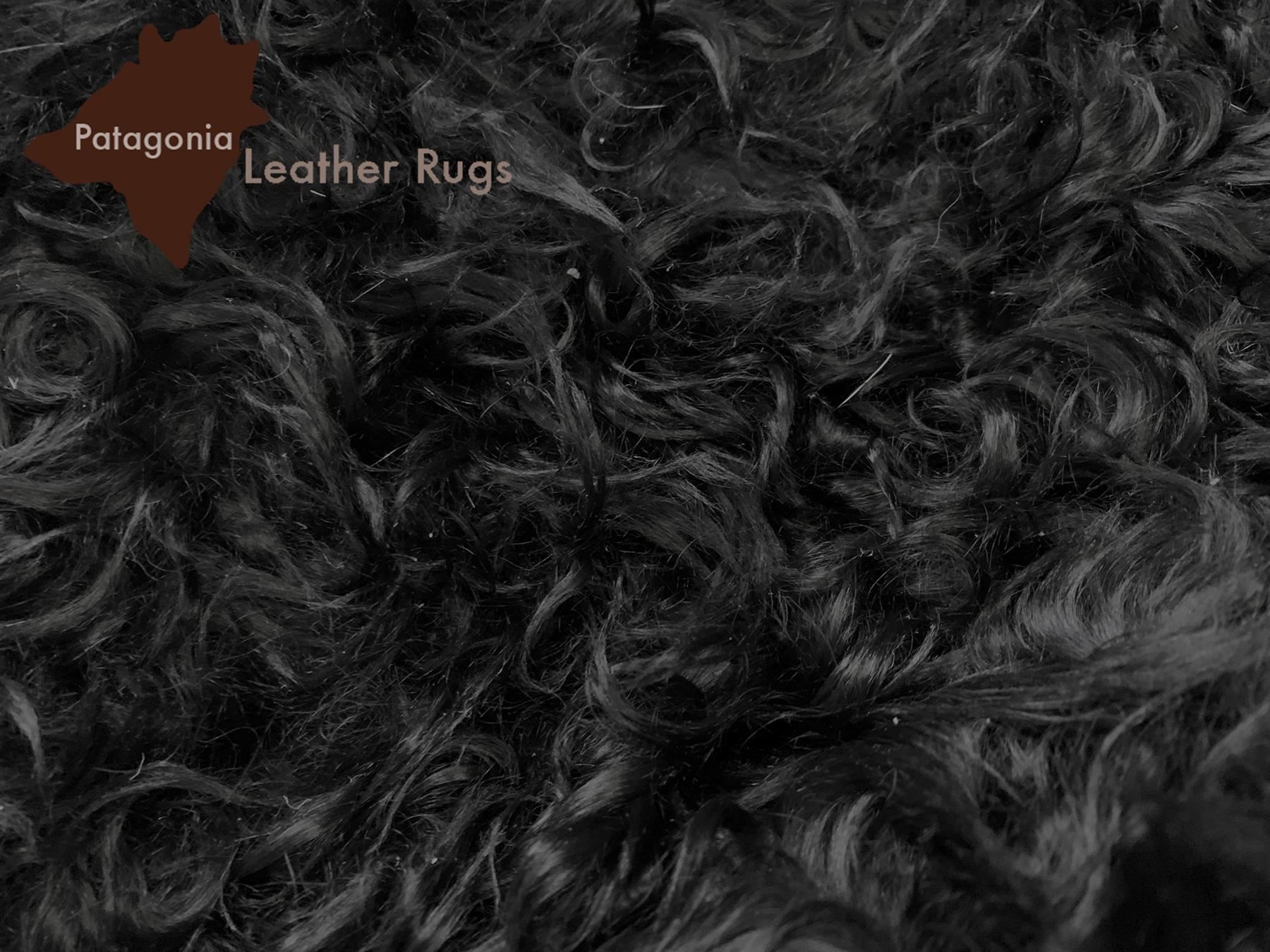 Tappeti: Angora Ziegenfell Teppich Black – Nuovo e nell'imballaggio originale da Arbedo venduto da patagonialeatherrugs 1