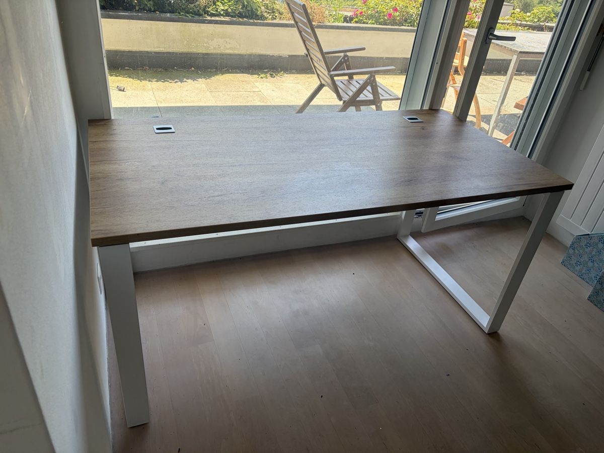 Scrivanie: Wooden desk 180cm – Usato da Stäfa venduto da CharlotteJB 2