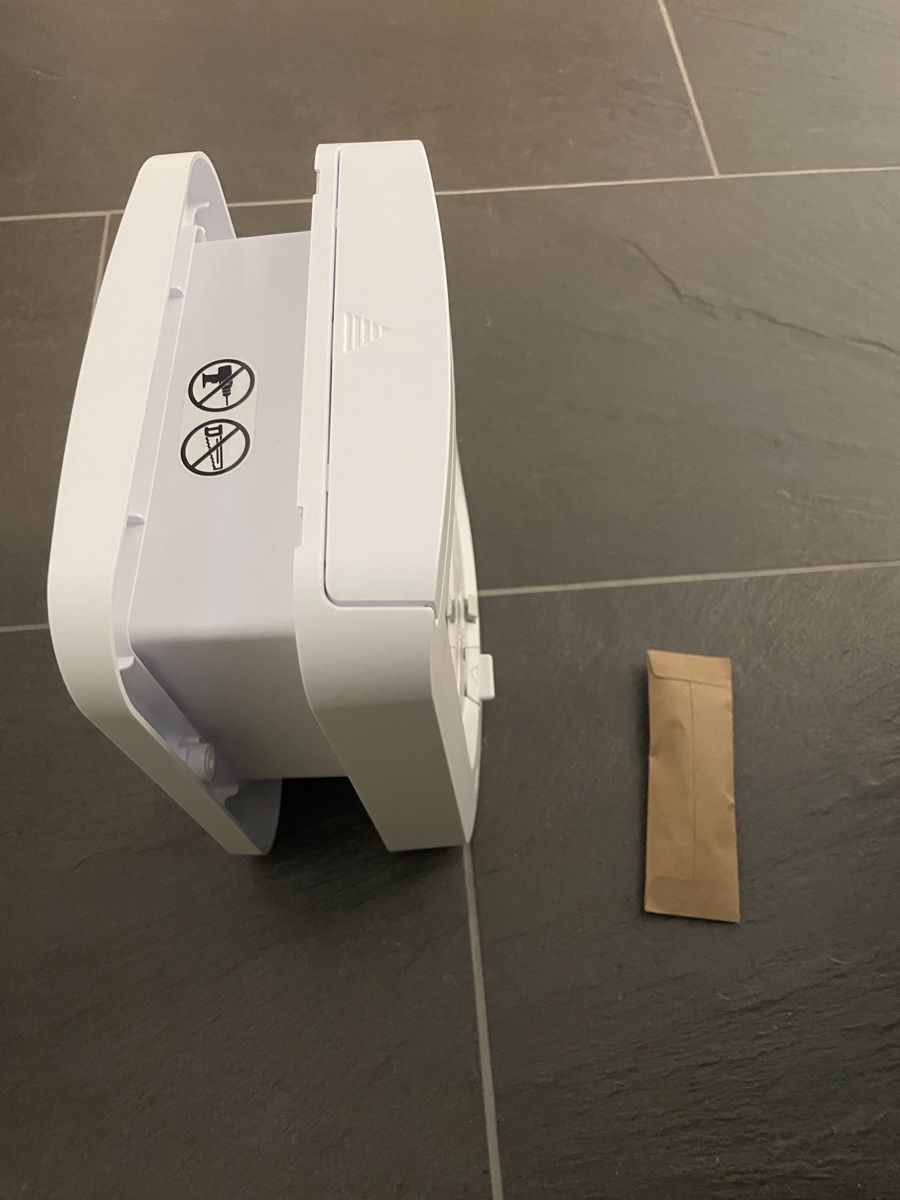 Gattaiole: Katzenklappe Sureflap mit Montagering neu – Nuovo (secondo la descrizione) da Tägerig venduto da Maike4180 1