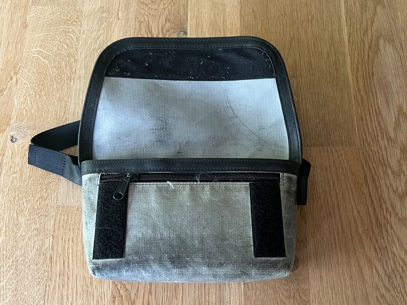 Freitag Borse: Freitag Jamie grau – Usato da Lostorf venduto da Ann_279n 2
