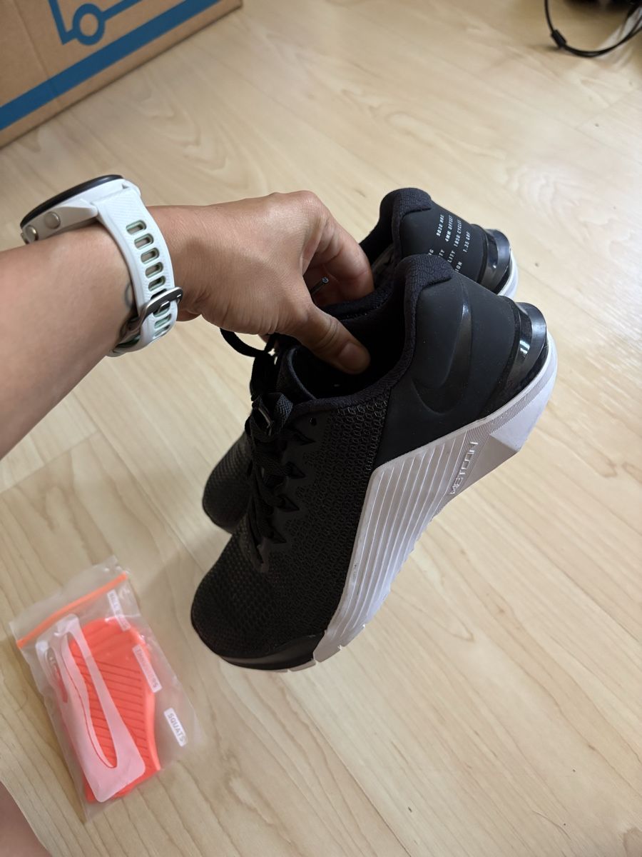Nike Scarpe da donna: Nike Metcon 5 - Gr. 38 – Nuovo (secondo la descrizione) da Grüningen venduto da Nickyemolient 5