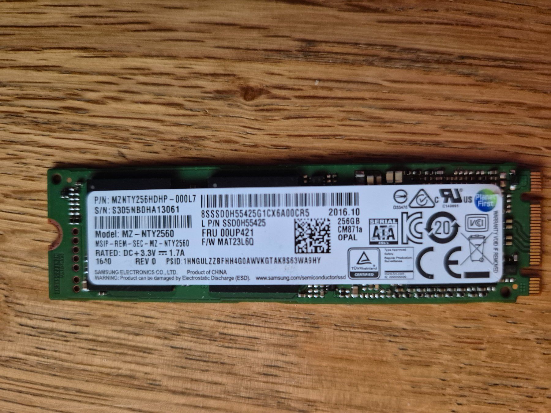 Samsung Disques durs: Samsung SSD  256GB – D'occasion à Altdorf UR par weign