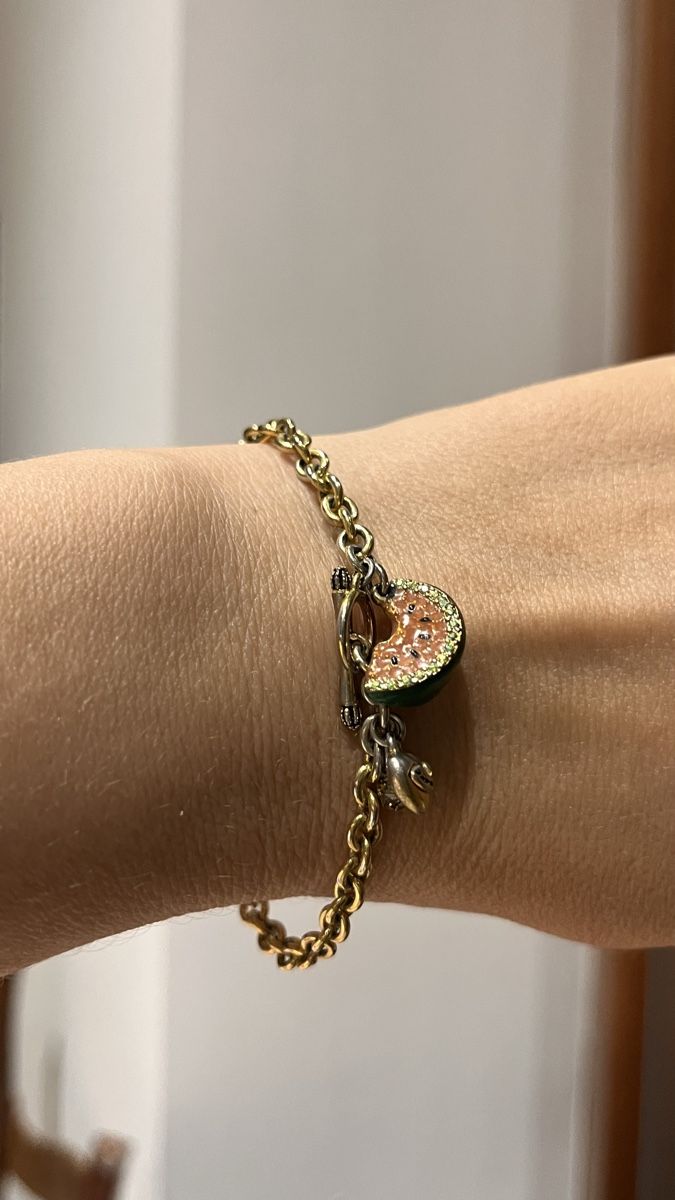 Bracciali & Braccialetti: Bracciale con ciondolo anguria e cuore – Usato da Lugano venduto da yul_fhg2