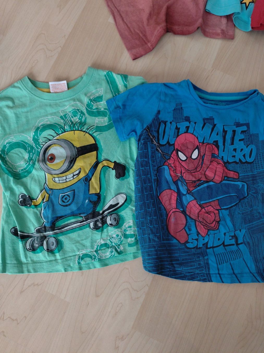 Ensembles coordonnés: Tshirt Set/Paket 110/116 – D'occasion à Eglisau par TheTinkerer 4