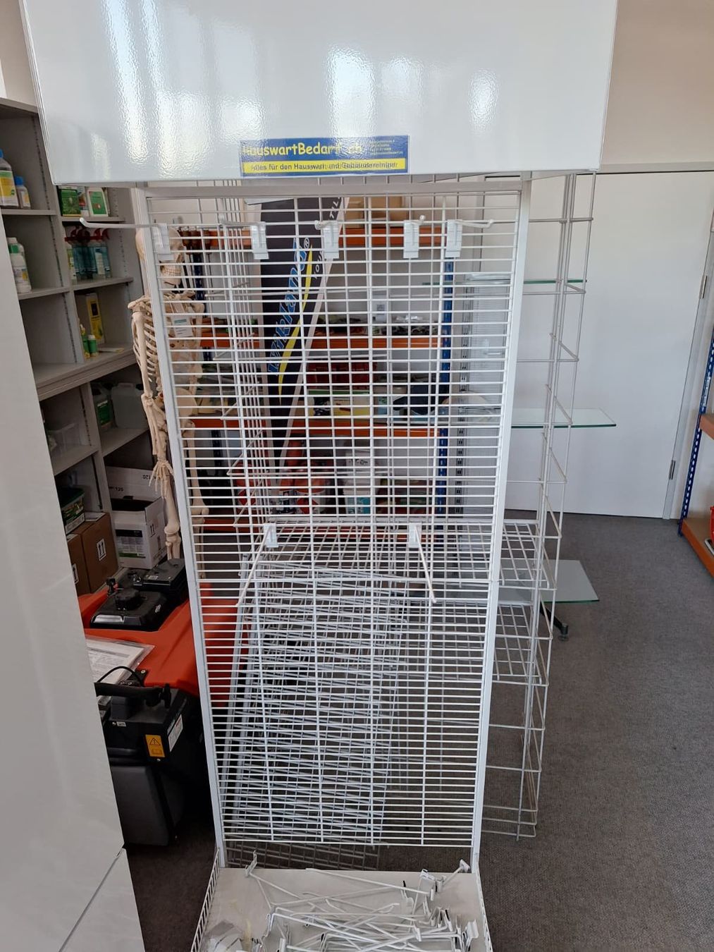 Scaffali: Regal/Gestell – Usato da Zollikofen venduto da HauswartBedarf