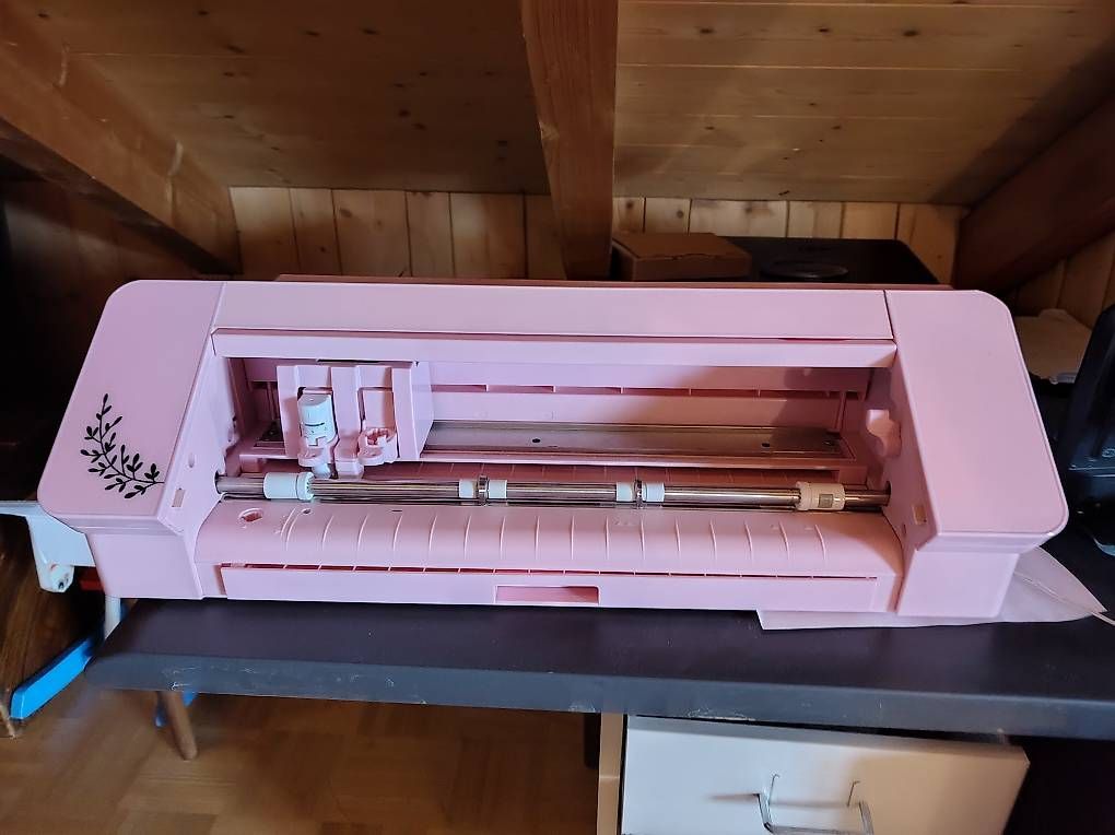 Stampanti: Plotter Silhouette Cameo 4 – Usato da Aesch LU venduto da DenMul 1