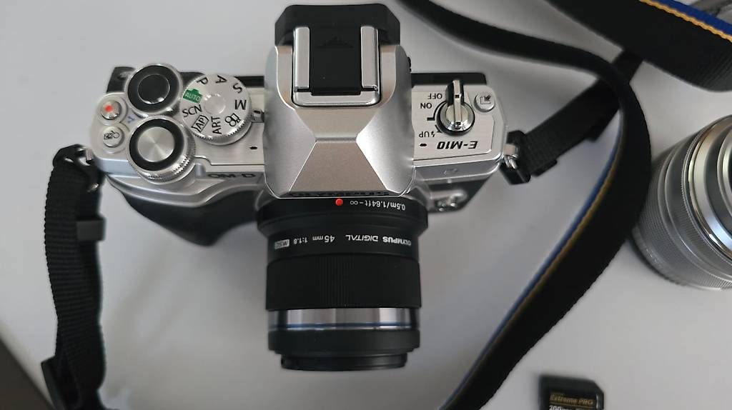 Olympus Fotocamera: Olympus OM-D E-M10 Mark IV Kamera Set / mit 2 Objektiv – Usato da Bütschwil venduto da Nesh05 4