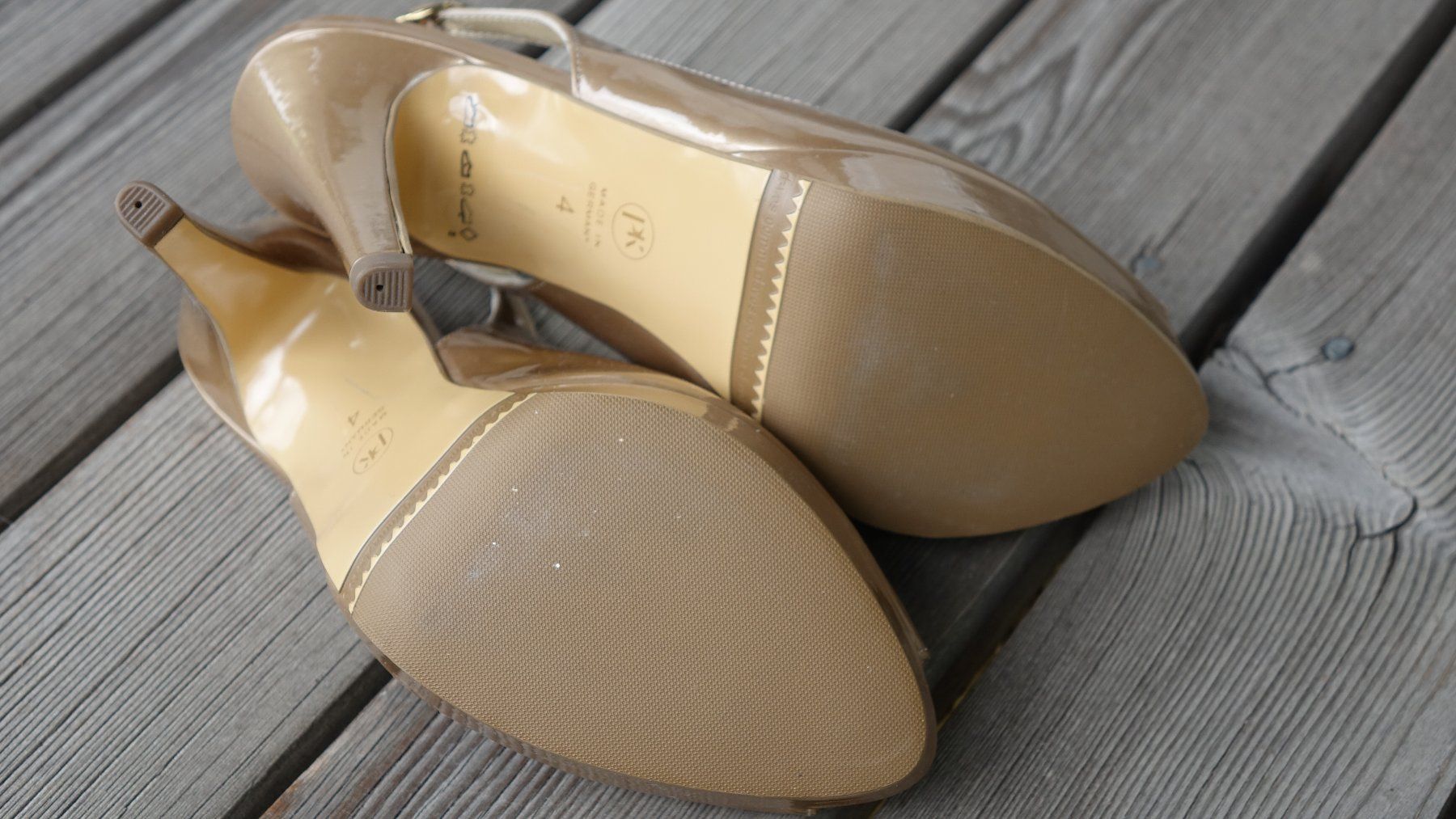 Kaiser Damenschuhe: Goldenfarbige Schuhe von Peter Kaiser – Neu (gemäss Beschreibung) aus Ellikon a d Thur von Solei7 3