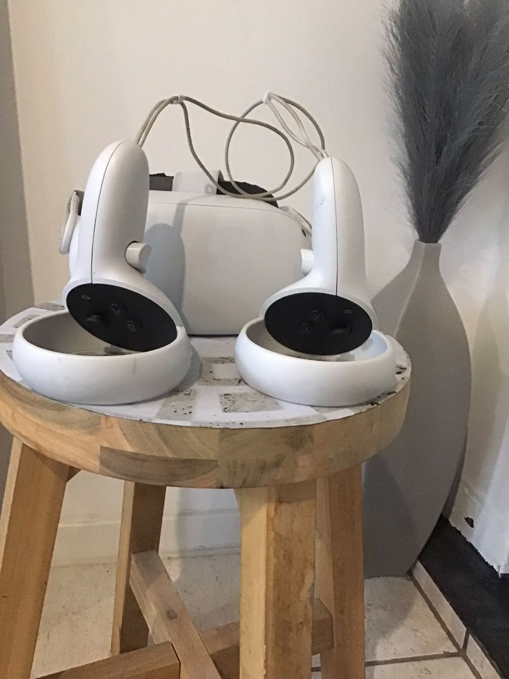Meta Casco VR: Meta Quest 2 VR Brille mit Controllern – Usato da Pieterlen venduto da Ya0527yl 3