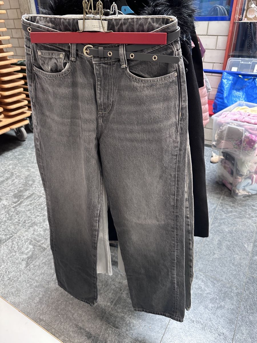 Zara Jeans: Zara Jeans – Neu (gemäss Beschreibung) aus Ebikon von amaxandx 9
