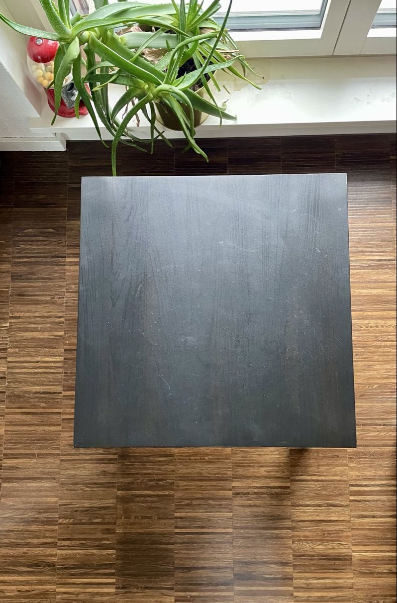 Ikea Tavoli: IKEA schwarzer, quadratischer Tisch 55x55x45 – Usato da Zürich venduto da pat_c592 1
