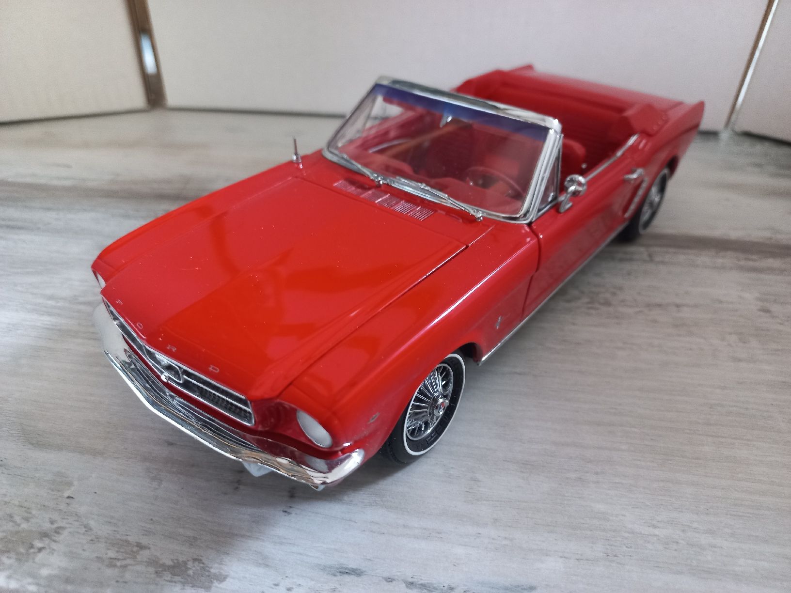 Ford Modellautos: Ford Mustang 1/18 Precision 100 – Gebraucht aus Attalens von remy_s00 2