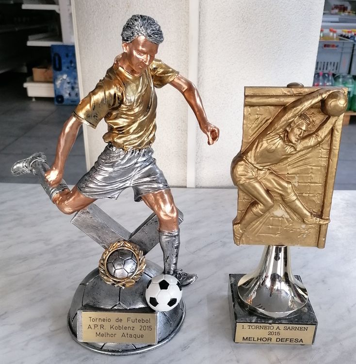 Fussball Trophäe Kaufen auf Ricardo
