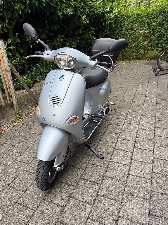 Piaggio Autres: PIAGGIO Vespa 125 ET4 Topzustand – D'occasion à Wilderswil par Vanessa_44