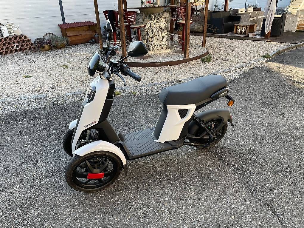 Veicoli elettrici: Doohan i-Tango ( Elektro ) – Usato da Rebstein venduto da lave 3