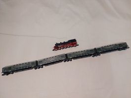Kurzzug der DB mit 4-gliedrigem Doppelstockwagen, Analog
