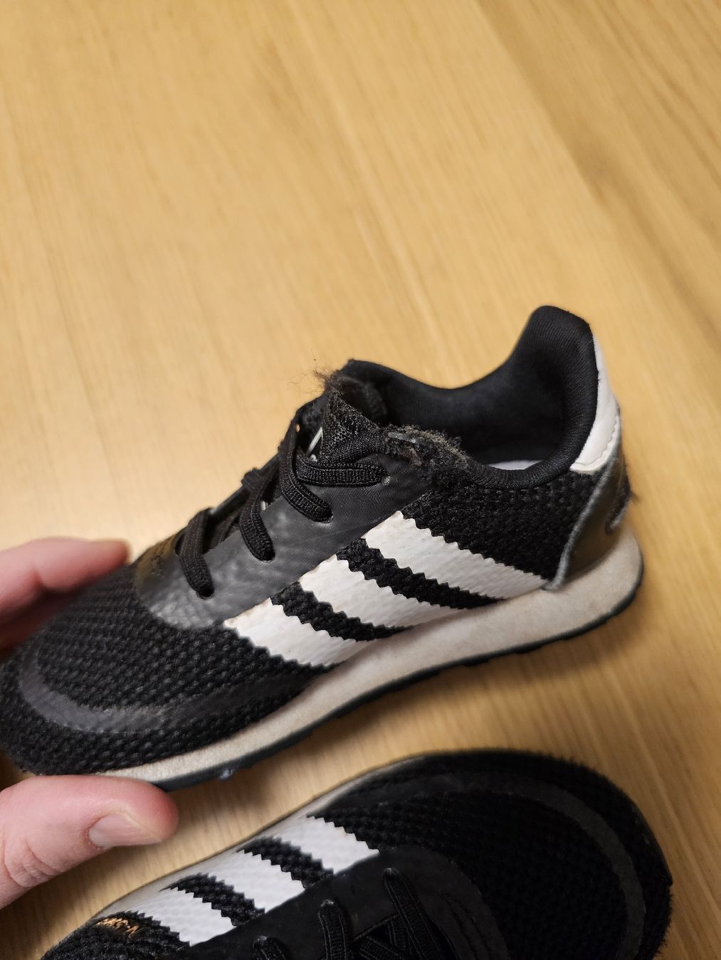 Adidas Chaussures hommes: Adidas Schuhe – D'occasion à Schwyz par Francesca54 3