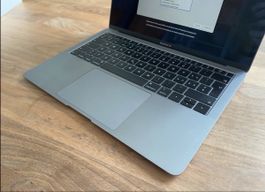 Apple MacBook Air, 256 GB, 2019, 13 Zoll Retina