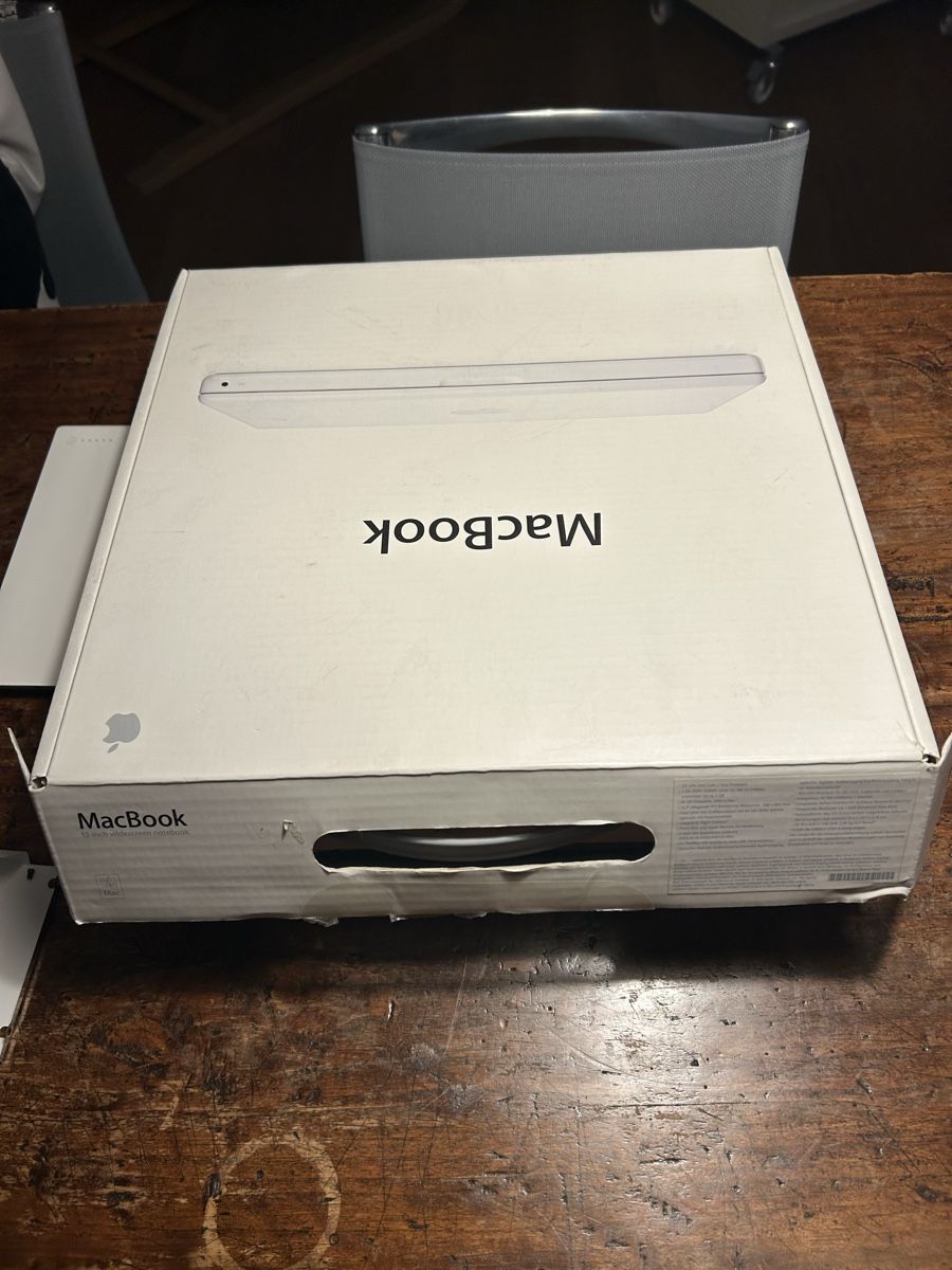 Apple Notebooks: Apple MacBook 13" 2006 A1181 – Defekt aus Bellinzona von Yoichi 4