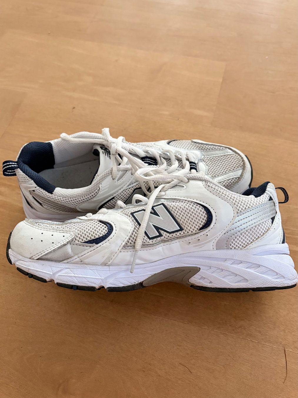 New Balance Scarpe da uomo: Gebrauchte New Balance Sneaker – Usato da Jonen venduto da f_abiiiennee 1