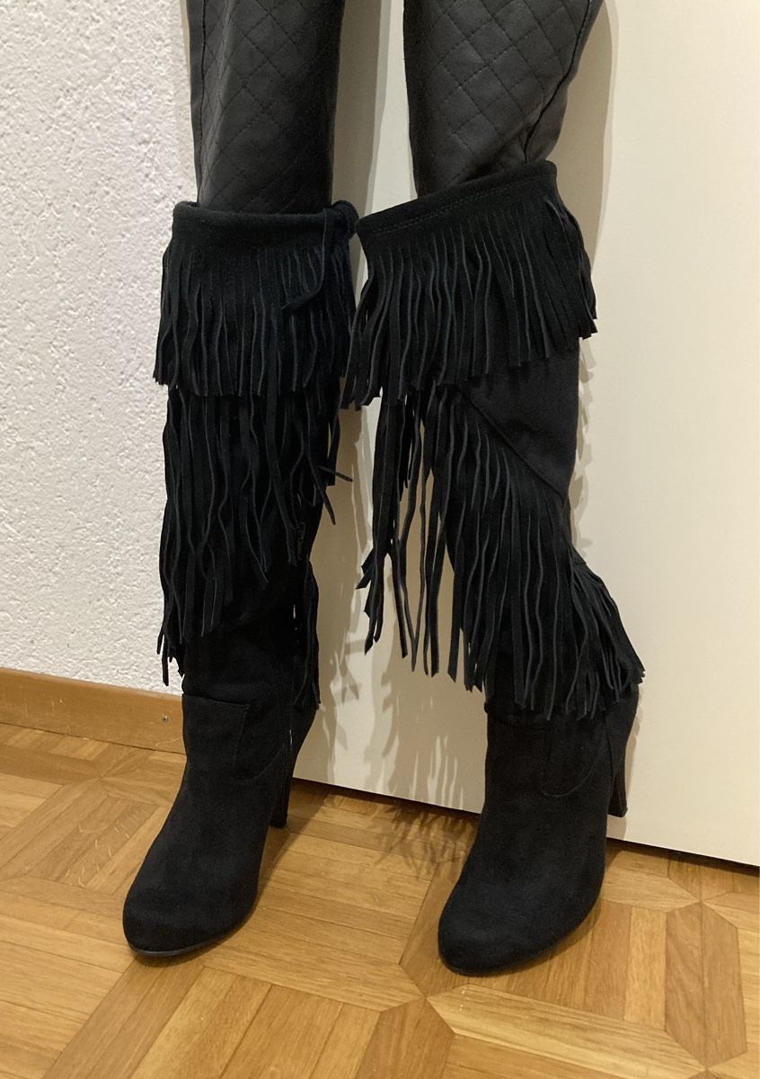 Scarpe da donna: Fransen Stiefel schwarz 40 – Usato da Volketswil venduto da cinicini 3
