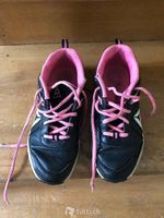 Schuhe / Sneakers
