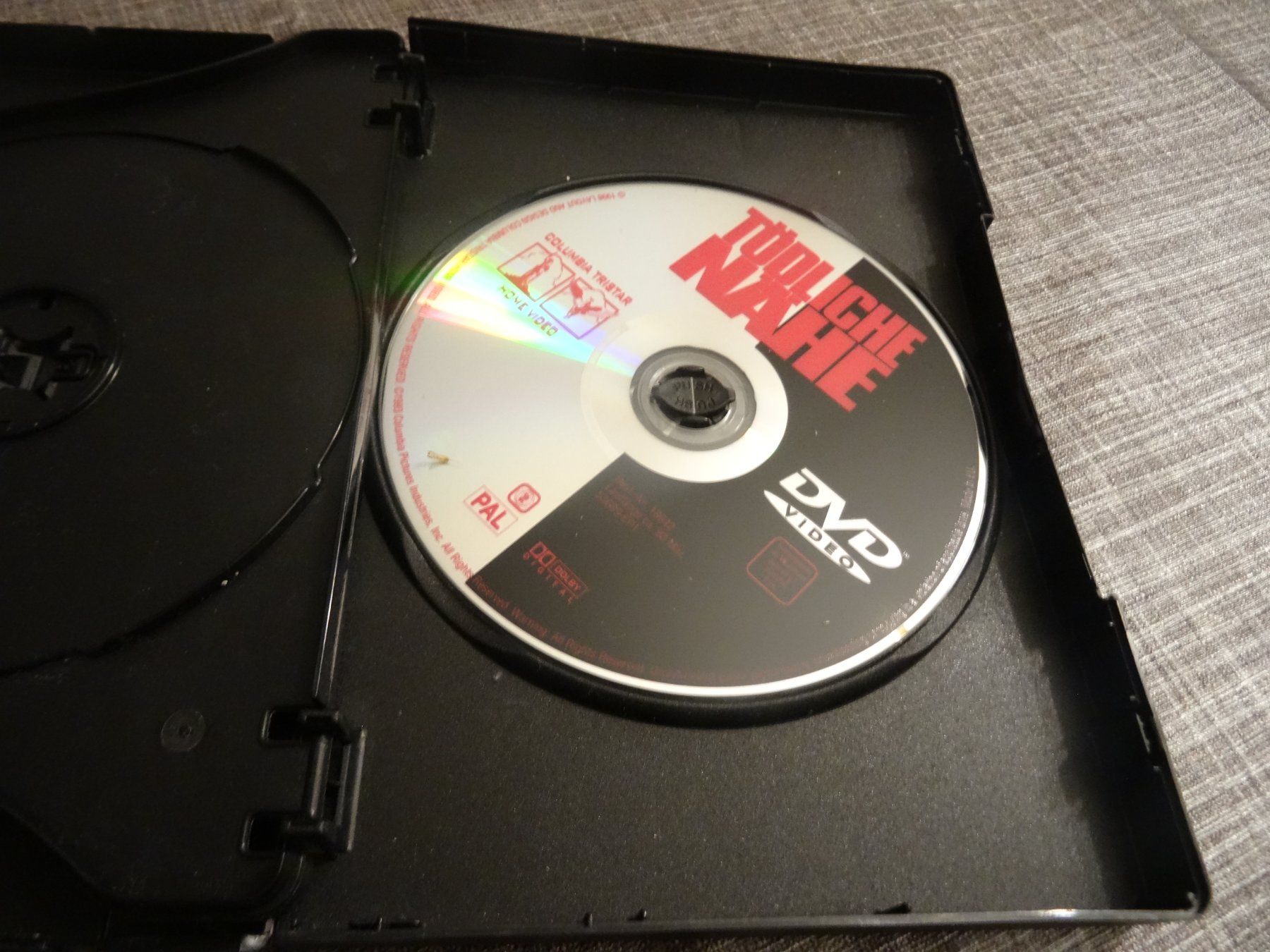 Tutti i DVDs: DVD Hudson Hawk / Blind Date / Tödliche Nähe – Usato da Olten venduto da Disc-Verkauf 2