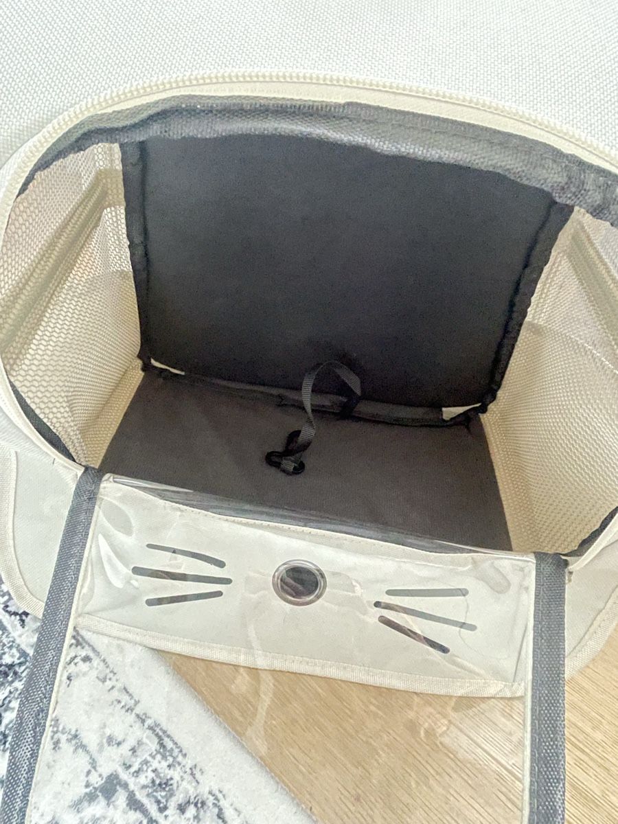 Zaini: Foldable adjustable pet cat backpack in beige with window – Nuovo e nell'imballaggio originale da Embrach venduto da lau_2gtp 4