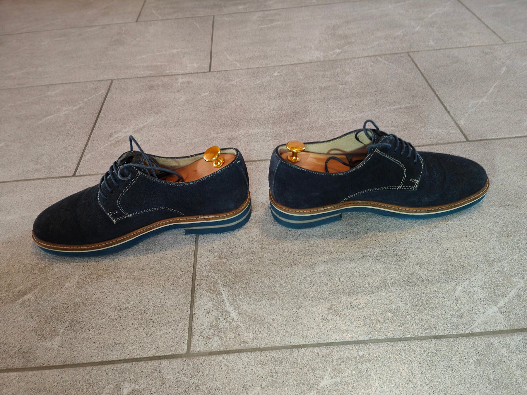 Scarpe da uomo: Herrenschuh Wildleder Uomo Gr. 39 – Usato da Mels venduto da velo-city 4