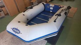 Schlauchboot mit Motor / Neu und unbenutzt / Zodiac + Suzuki