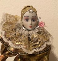 Vintage Harlekin Porzellan-Puppe Pierrot Maskerade Gold 35cm
