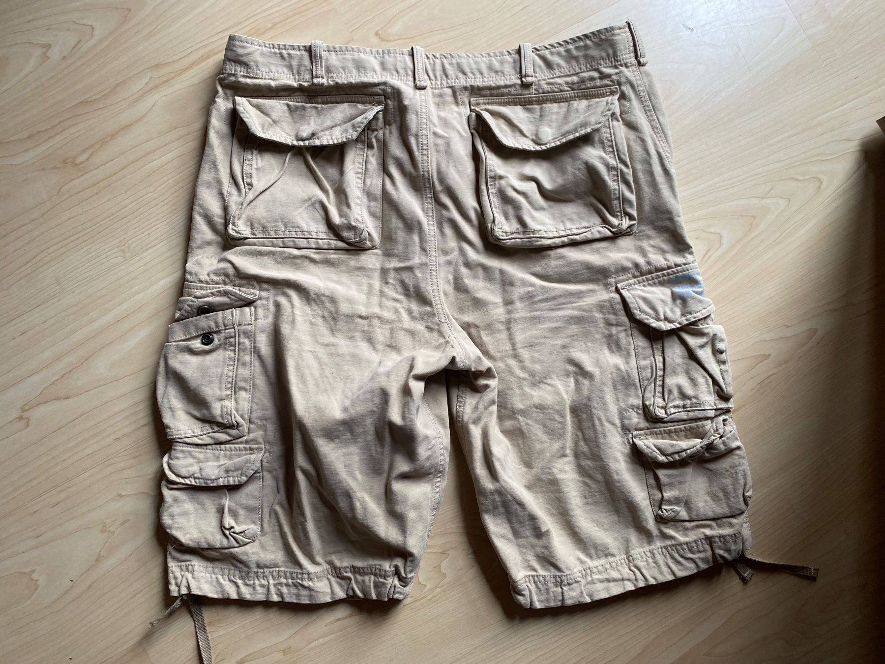 Pantaloni: Herren Shorts Gr. 36, Bigstar, Beige – Usato da Edlibach venduto da Kiwi610 1