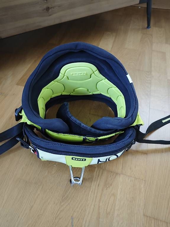 Attrezzatura da arrampicata: ION nova harness / trapez / kitesurf / kiteboard – Usato da Cham venduto da loile112