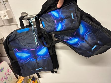 Set sac à dos avec trousse et boite lunch neuf