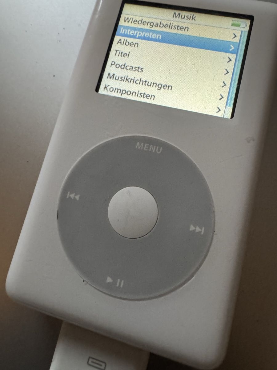 Apple Lettore multimediale portatile: iPod Classic 4 génération 20 Go Blanc Excellent État  – Usato da Biel/Bienne venduto da Baol1 1
