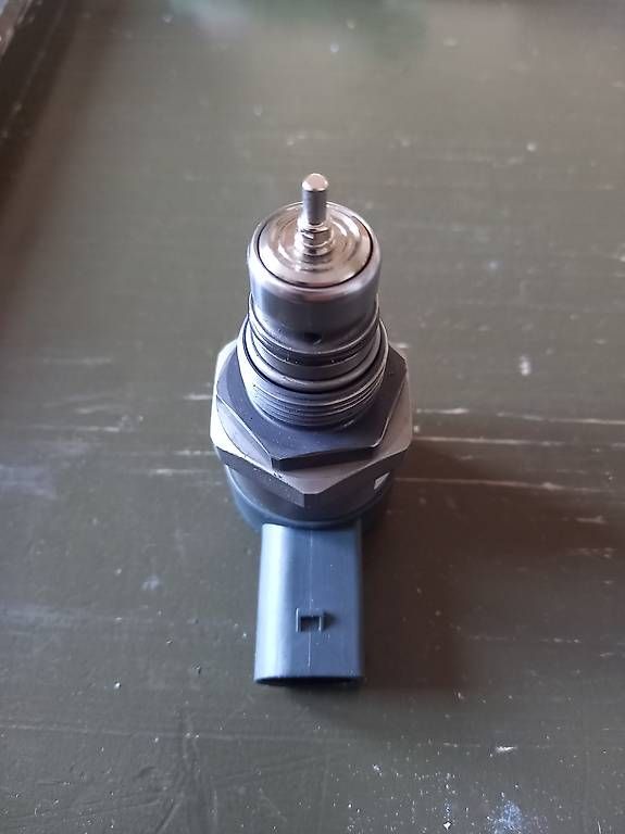 Autres pour métaux et serrurerie: Original BMW / MINI Druckregelventil – D'occasion à Luzern par cas_sh7y 1