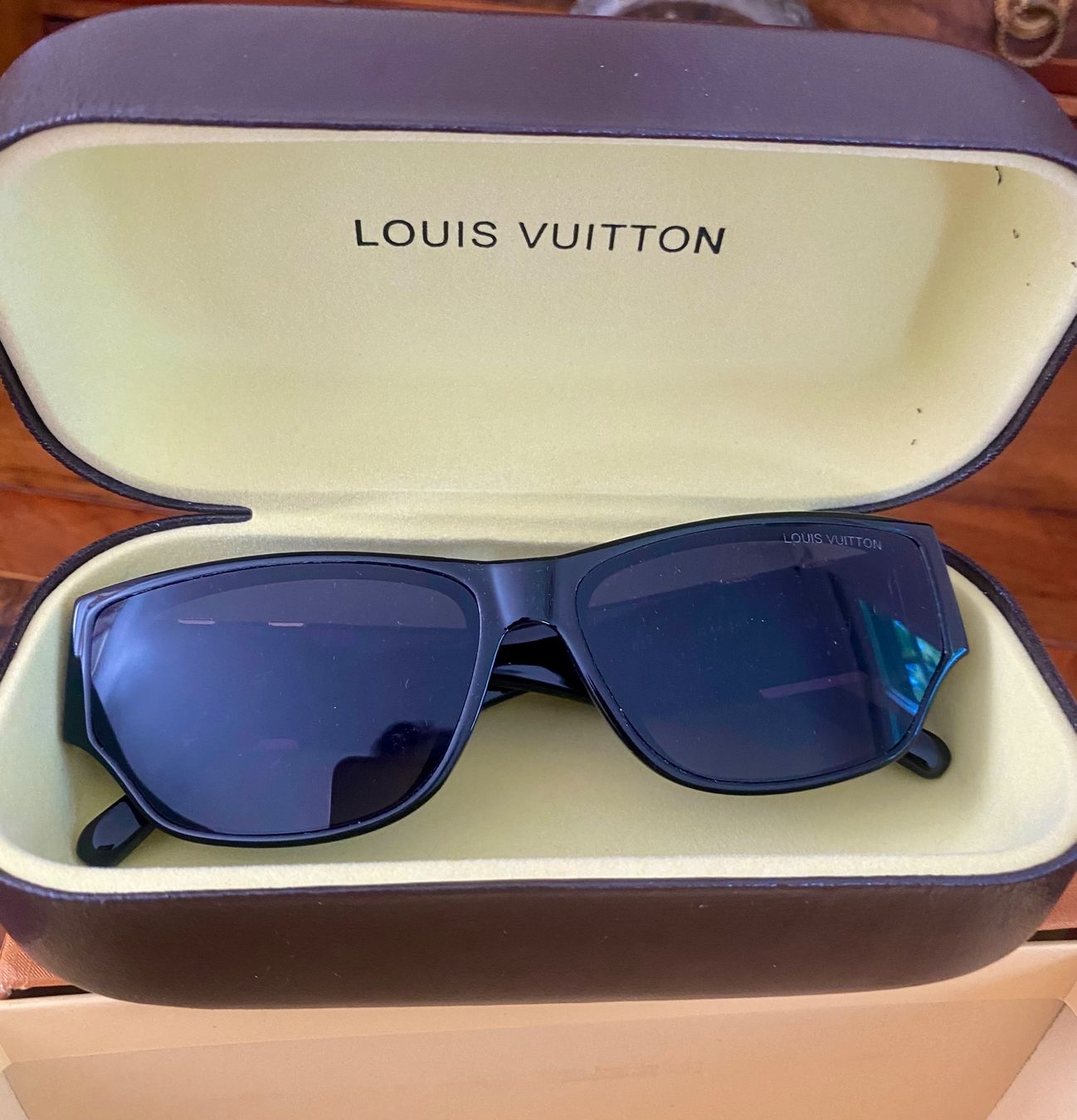 Louis Vuitton Occhiali & Lenti: Louis Vuitton Sonnenbrille – Usato da Zürich venduto da Sol65