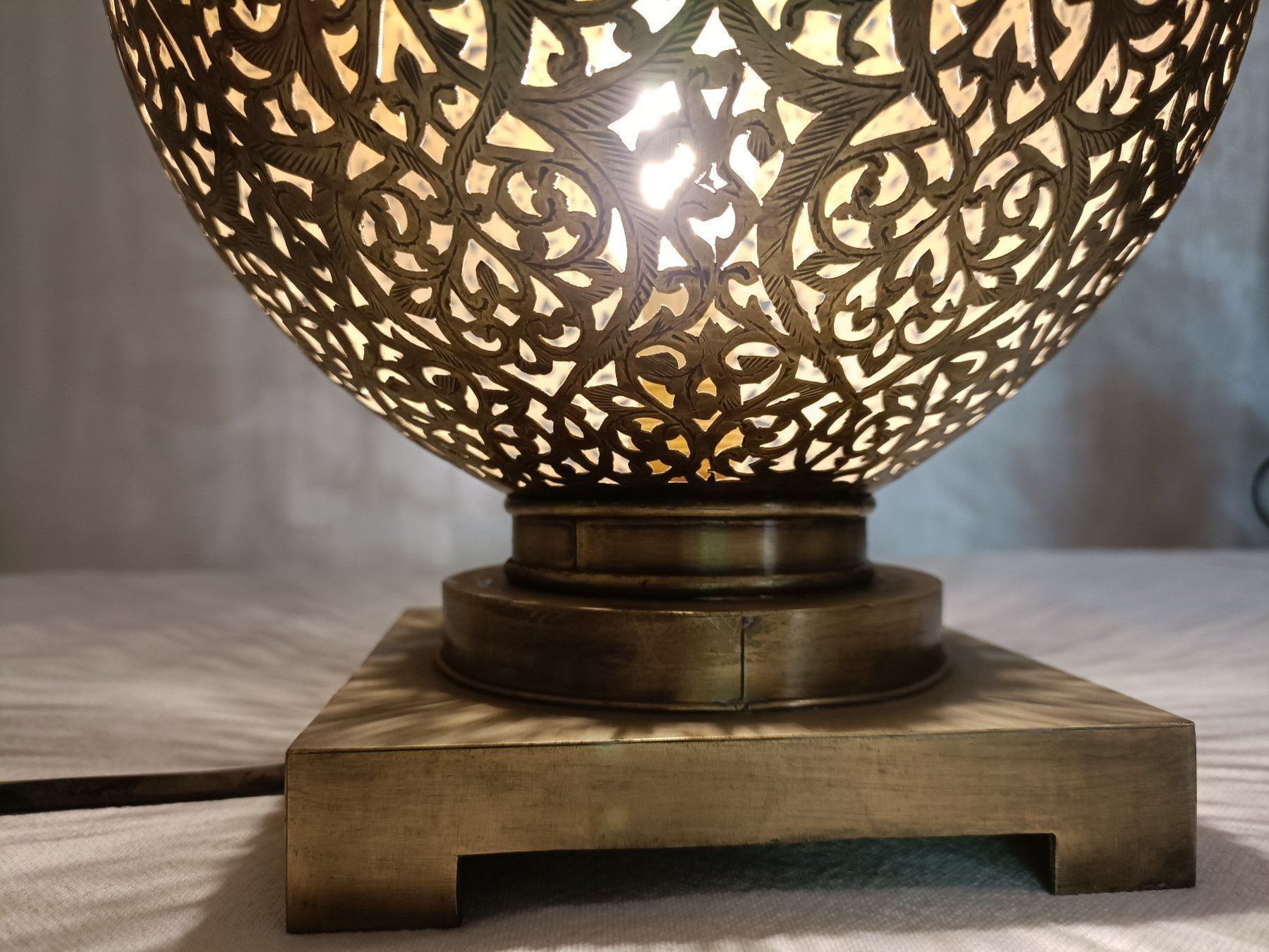 Lampade: Lampe de table forme de Boule en cuivre – Nuovo (secondo la descrizione) da cournillens venduto da Haronn 1