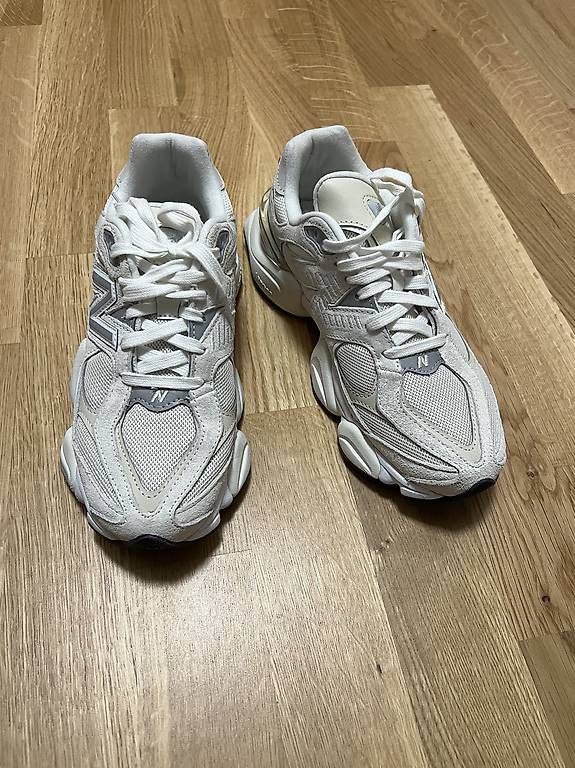Damenschuhe: New Balance 9060 beige – Gebraucht aus Ostermundigen von mara_rebecca