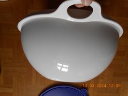 Grosse Tupperware Schüssel mit Deckel +/- 7.5 l Inhalt -1-